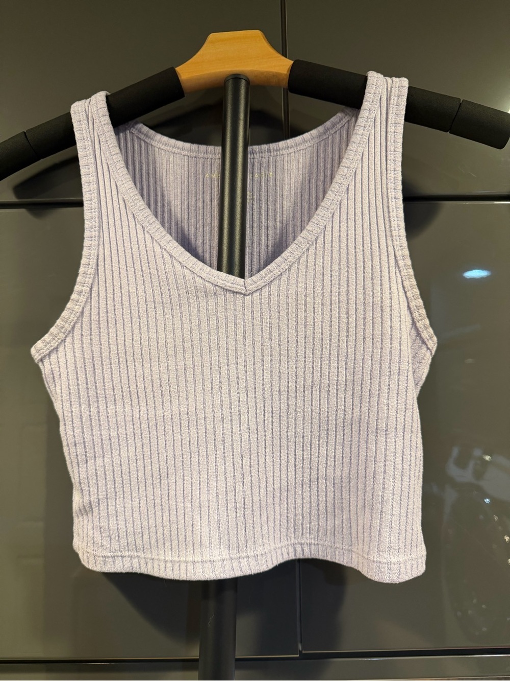 American Eagle Outfitters Ribbed V-Neck Tank Top - Light Lavender Size S